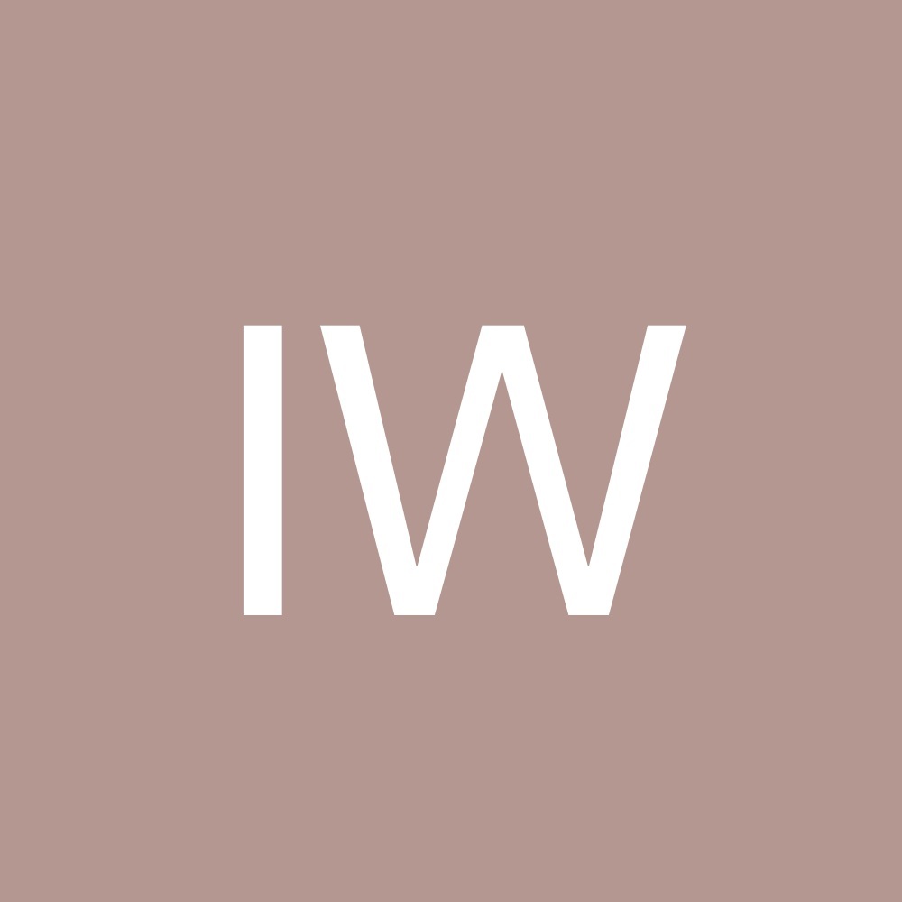 Meet your Posher, Iris